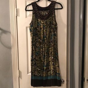 Size M Elementz dress